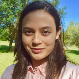 Madeline Bennett headshot