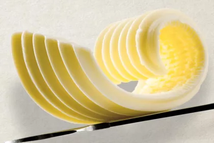 butter on knife