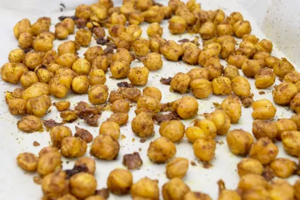 spicy chickpea poppers