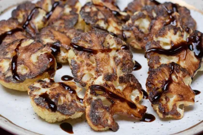 plate of crispy roasted cauliflower
