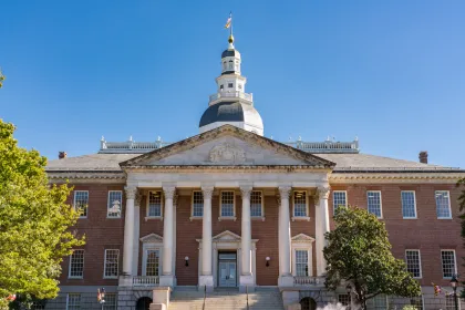 View of the Maryland State House on a warm, sunny day 
