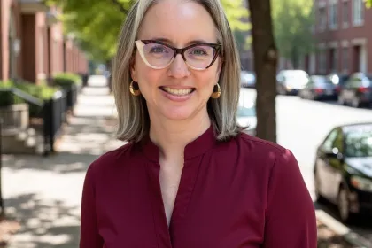 Dr. Kate Hanson 
