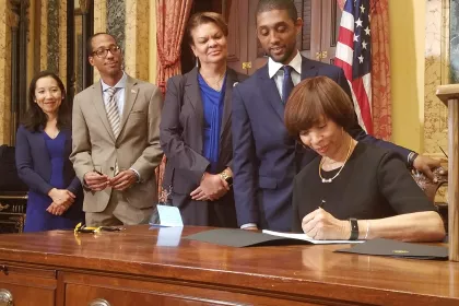 Baltimore Mayor Signs Healthy Kids Meal Bill