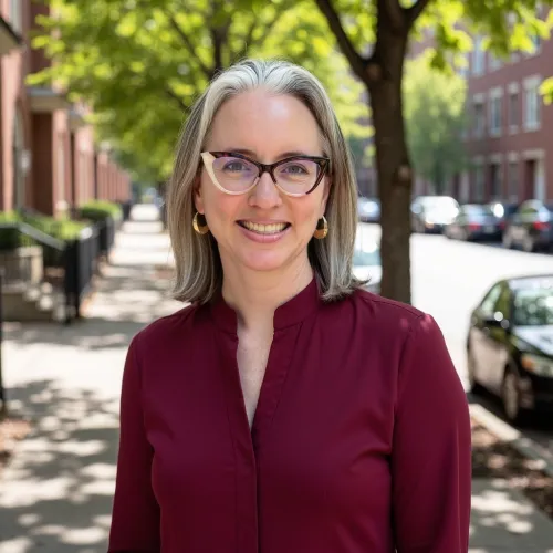 Dr. Kate Hanson 
