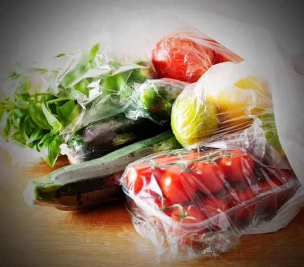 single-use plastic wrap bags and containers