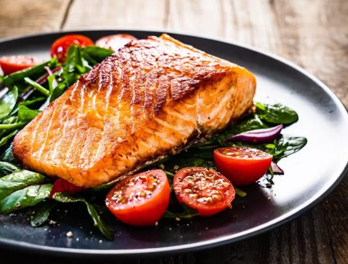 Salmon plate