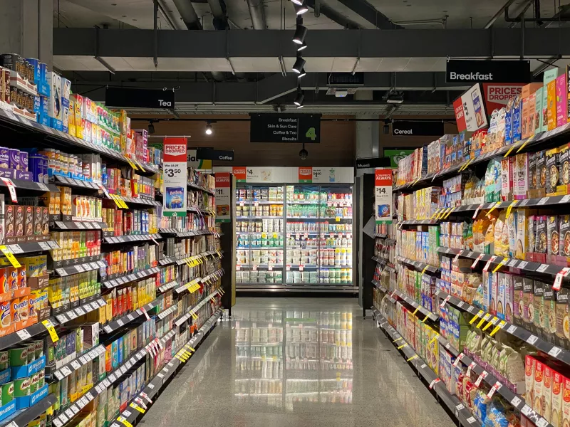 An empty aisle in a supermarket