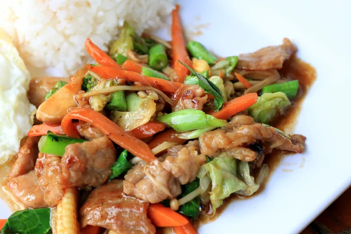 stir-fried vegetables and chicken