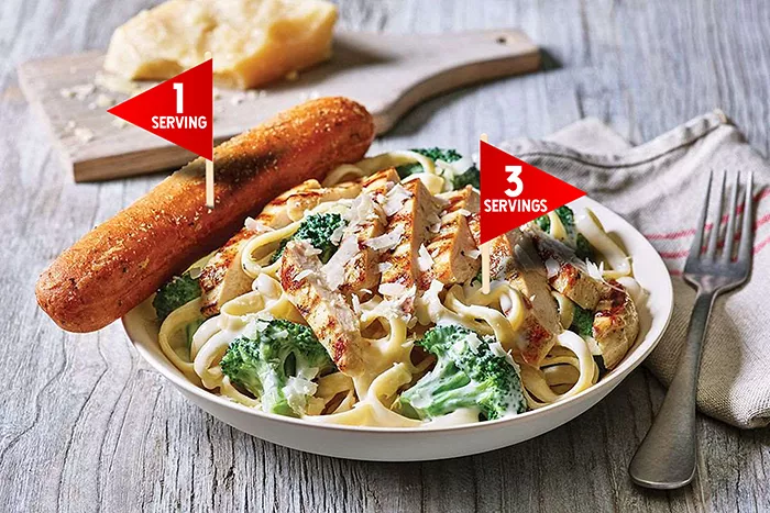 Applebees Classic Broccoli and Chicken Alfredo