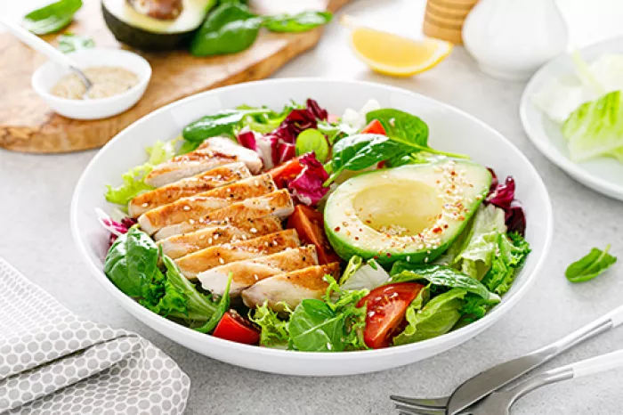 Salad with chicken and avocado