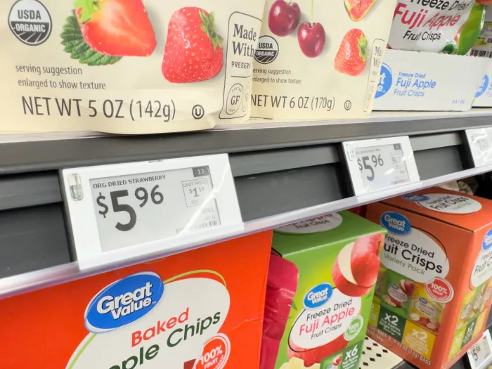 Food prices on grocery store shelves