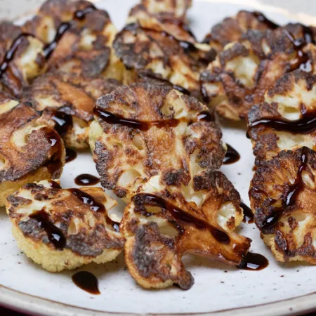plate of crispy roasted cauliflower