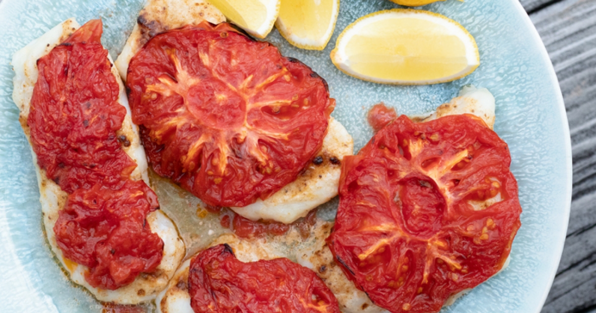 Melted Tomatoes on Fish | Center for Science in the Public Interest