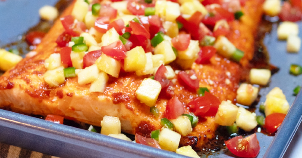 Red Curry Salmon with Pineapple-Ginger Salsa | Center for Science in the Public Interest